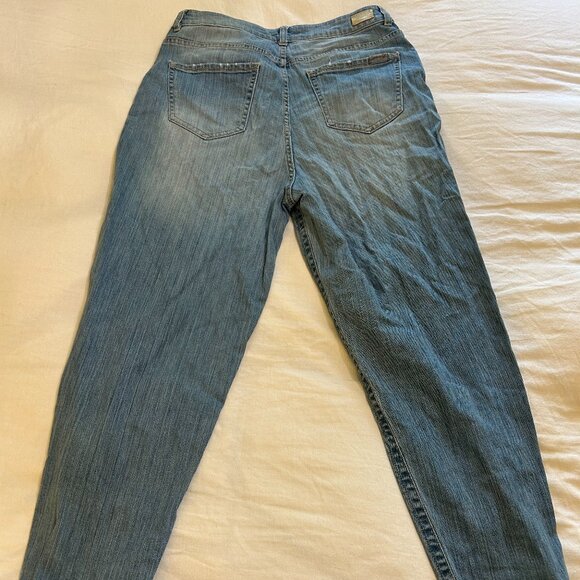 Seven7 High Rise Jeans Distressed Tapered Leg - Picture 4 of 5
